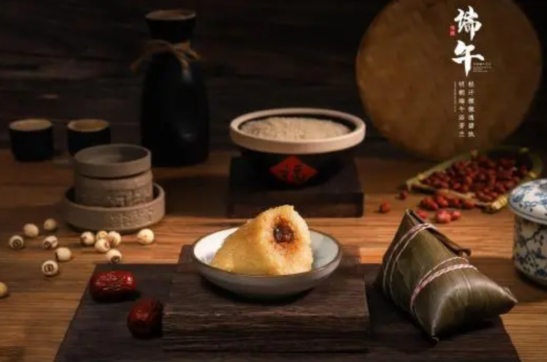 단오절(Dragon Boat Festival)은 좋은 기분을 가져오고 좋은 삶을 가져옵니다.