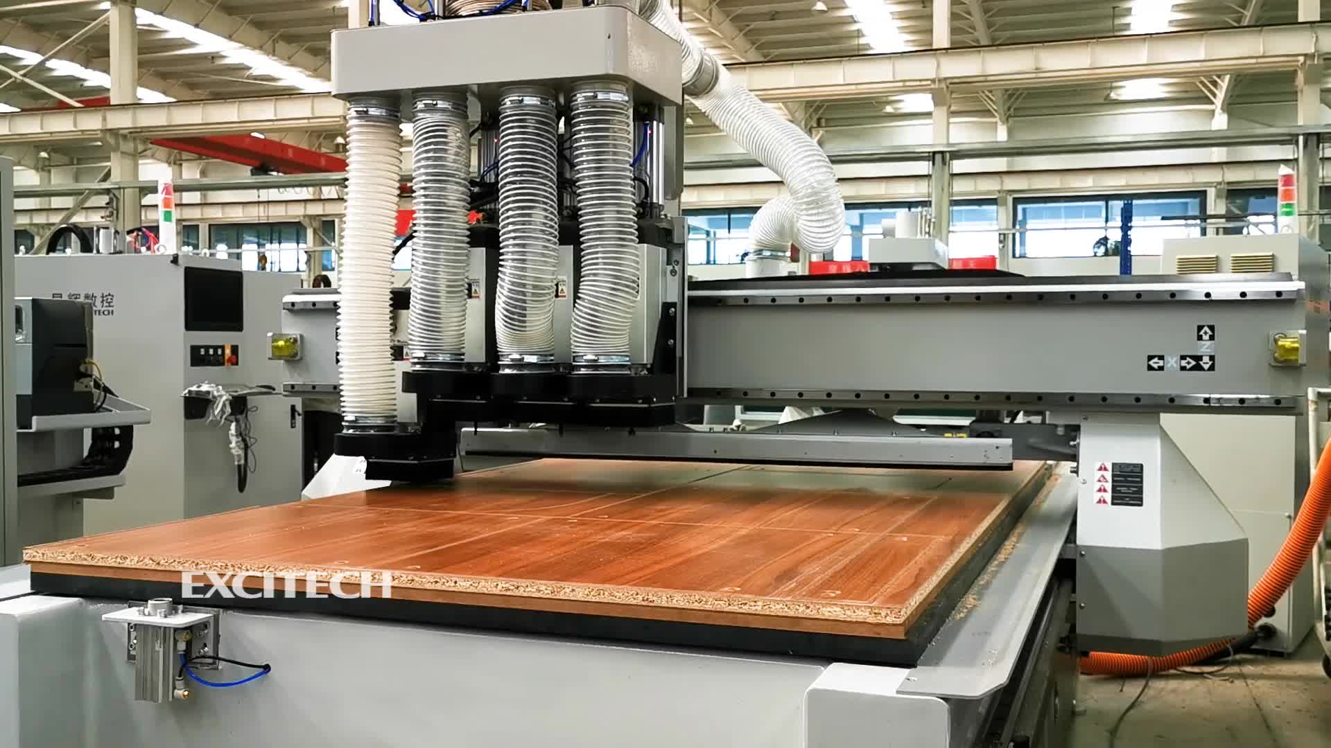 accitech 4 개의 헤드 워크 센터 CNC 기계